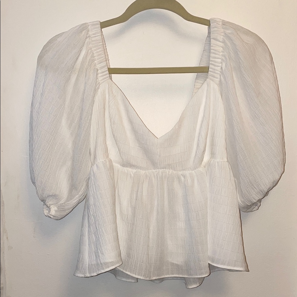Chic White Puff Sleeve Blouse